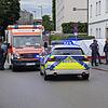 Mann fährt in Passau mit Auto in Menschengruppe