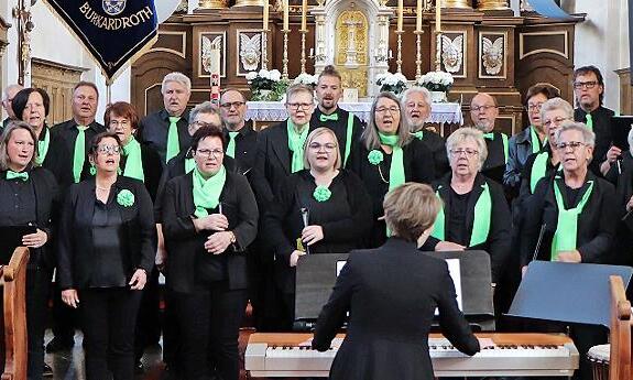 Mit einem stimmungsvollen Chorkonzert hat die Sängervereinigung Burkardroth ihr 100-jähriges Bestehen gefeiert.