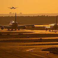 Flughafen in der Abendsonne