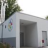 Die Grundschule hat schon eine Hackschnitzelheizung.