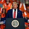 US-Präsident Trump besucht Stahlwerk