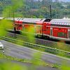 Ein Regionalzug auf dem Weg in Richtung Karlstadt. Auch der Bahnverkehr ist mit den NVM-Tickets nutzbar.