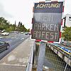 Annafestbesucher ignorieren oft die Hinweise zum Parken rund um das Festgelände. Das erzeugt Probleme. Annafestbesucher ignorieren oft die Hinweise zum Parken rund um das Festgelände. Das erzeugt Probleme.