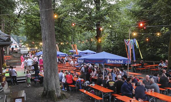 Das Kasendorfer Kellerfest besticht durch seine besondere Stimmung.