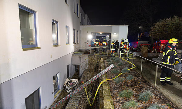 Brand im Krankenhaus - 27 Patienten mussten verlegt werdenBrand im Klinikum Neustadt bei Coburg