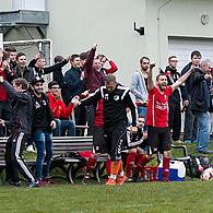 Ob die Spieler und Fans der TSSV Fürth am Berg am Samstag wieder Grund zum Jubeln haben? Mit einem Sieg im Relegationsspiel gegen den SV Meilschnitz würde das Team um den Ex-Frohnlacher Willy Rebhan (vorne mit rotem Trikot; dahinter sein Vater, de...