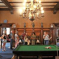 In den Familienführungen kann das Graf-Luxburg-Museum kindgerecht entdeckt werden.