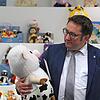 Münchner Ministerium will Heunec-Plüschtiere verschenken