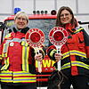 Feuerwehrfrauen im Landkreis CoburgFeuerwehrfrauen im Landkreis Coburg stärken Feuerwehrauto, Frauen, Uniform