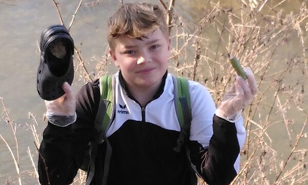 Auch einen Schuh fanden die Schülerinnen und Schüler beim MainCleanUp vergangene Woche.