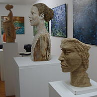Holzskulpturen von Paul Kemmer