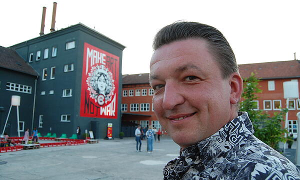 Steffen Eberlein in der Cortendorfer Kulturfabrik. Am 21. Juni werden an gleicher Stelle die Beatsteaks erwartet.