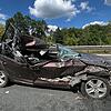 Bei Tennenlohe krachte ein Skoda auf auf einen Lkw-Auflieger und verkeilte sich darin. Bei Tennenlohe krachte ein Skoda auf auf einen Lkw-Auflieger und verkeilte sich darin.