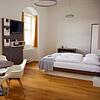 Fertiggestelltes und für den Gast vorbereitetes Zimmer Fertiggestelltes und für den Gast vorbereitetes Zimmer
