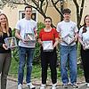 Unser Bild zeigt (von links) Katharina Schott von der Geschwister-Gummi-Stiftung mit den Ireks-Auszubildenden Tom Schrepfer, Helene Stöhr, Marius Herold und Chiara Müller.