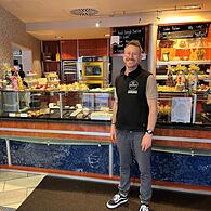 Nicolas Borst ist Juniorchef des Café Kaiser in Bad Kissingen.