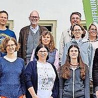Religionslehrkräfte, Vertreter/innen der evangelischen und katholischen Pastoralteams aus Bad Brückenau sowie Bad Brückenaus Bürgermeister Jan Marberg am Volkersberg.