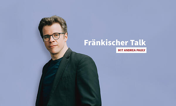 Der Chefdirigent der Bamberger Symphoniker Jakub Hrůša ist im Podcast "Fränkischer Talk" mit Andrea Pauly zu Gast