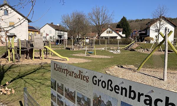 In einer Bürgerversammlung war eine öffentliche Toilette für den Spielplatz in Großenbrach gefordert worden.
