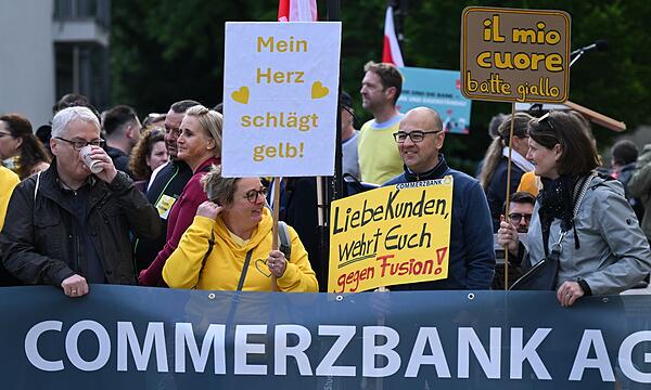 Commerzbank-Hauptversammlung in Wiesbaden