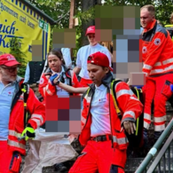 Am Donnerstagabend ist es auf dem Berg zu dramatischen Szenen gekommen: Ein Mann musste wiederbelebt werden. Im Einsatz war auch das BRK Erlangen-Höchstadt, wie auf diesem Symbolfoto von einem anderen Einsatz auf dem Berg 2025.