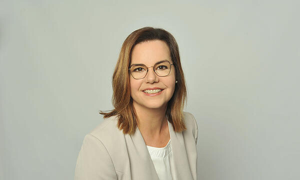 Christine Fischer Christine Fischer