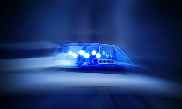 Das Auto der 19-Jährigen machte sich in der Nacht selbstständig.
