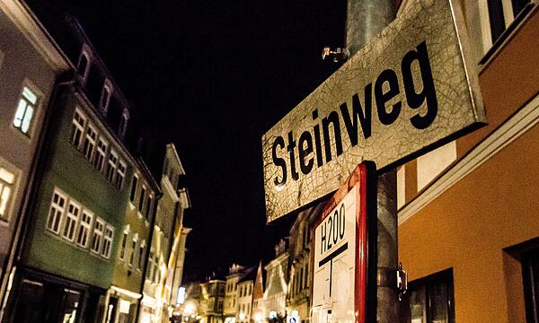 Was nachts im Steinweg abgeht, kann die Coburger Polizei künftig direkt am Bildschirm in der Inspektion verfolgen.Jochen Berger