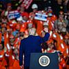 US-Präsident Trump besucht Stahlwerk