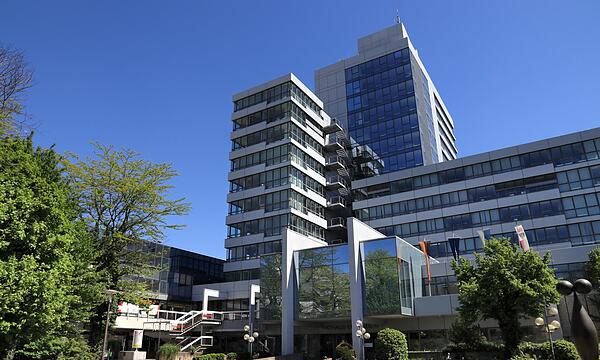 Im Erlanger Rathaus kann man sich freuen: In einem Städteranking liegt die Stadt weit vorne.