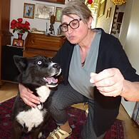 Sie sind wieder glücklich zusammen: Katja Ringler und ihre Hündin Ella.