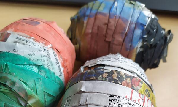 Kunterbunte Ostereier schickten die Schüler*innen der Klasse M1 der Regens-Wagner-Schule Burgkunstadt ins Rennen. Sie bekamen dafür unseren KLARTEXT!-Sonderpreis.