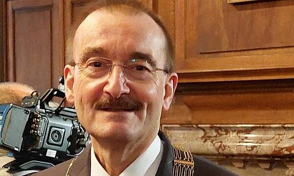 2. Bürgermeister Hans-Herbert Hartan.
