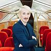 Die Fahrt soll weitergehen: Der Vertrag mit Neil Barry Moss als Intendant des Coburger Landestheaters ist um zwei Jahre verlängert worden.