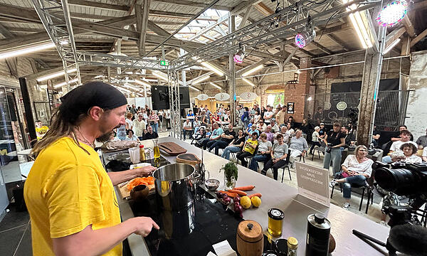 Schwarzer Markt in Coburg – hier Impressionen von der Premiere im Jahr 2024.