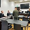 Das Gericht verurteilte den geständigen Täter zu vier Jahren Haft. Er hatte eine Frau aus Erlangen um Hunderttausende an Euros betrogen.