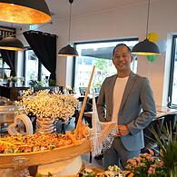 Inhaber Pham Hong Minh im Restaurant „Namy“ in Höchstadt.