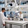 Das Technologiezentrum von Schaeffler am Standort Herzogenaurach verfügt über 15 Labore, in denen 340 Mitarbeiter beschäftigt sind. Das Technologiezentrum von Schaeffler am Standort Herzogenaurach verfügt über 15 Labore, in denen 340 Mitarbeiter beschäftigt sind.