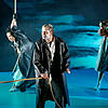 Marek Egert brilliert in „Peer Gynt“ am E.T.A.-Hoffmann-Theater in der Titelrolle.