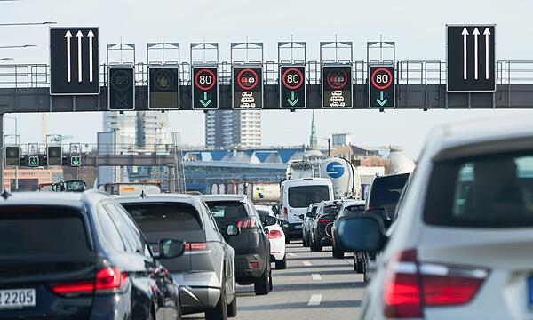 Stau am Elbtunnel