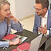 Nico Cieslar in Warschau im Gespräch.
