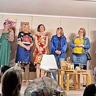 Die Theatergruppe „Theadärä" Hausen bekam am Ende verdiente Anerkennung.