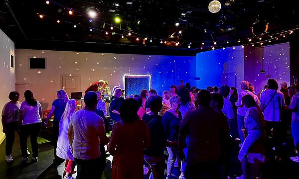 Landestheater Coburg: Stimmung bei Straubs Musikladen