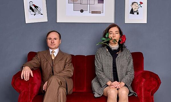 Christoph Ackermann und Silvia Ferstl in ihrer Loriot-Hommage „Früher war mehr Lametta“