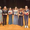 Diese Schülerinnen erreichten die besten Abschlussnoten von 1,0 bis 1,4. Mit im Bild sind Schulleiterin Claudia Metzner (links) und stellvertretender Landrat Bernd Steger. Diese Schülerinnen erreichten die besten Abschlussnoten von 1,0 bis 1,4. Mit im Bild sind Schulleiterin Claudia Metzner (links) und stellvertretender Landrat Bernd Steger.