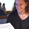 Das Dokument in Lillys Händen besagt, dass weder ihr Nachname noch die Spenderklinik in der Presse genannt werden dürfen. Es könnte nämlich sein, dass der Empfänger im Internet recherchiert, um herauszubekommen wer der Spender ist und das muss abs... Das Dokument in Lillys Händen besagt, dass weder ihr Nachname noch die Spenderklinik in der Presse genannt werden dürfen. Es könnte nämlich sein, dass der Empfänger im Internet recherchiert, um herauszubekommen wer der Spender ist und das muss abs...