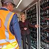 Bahn nutzt Stromspeicher aus alten E-Auto-Batterien