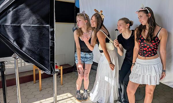Der Freundeskreis der Schule hatte ein Fotobox aufgestellt.