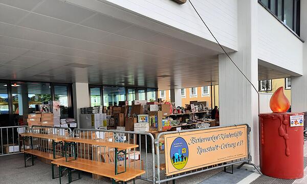 Weihnachts-Tombola der Tschernobyl Kinderhilfe in Neustadt.
