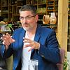 Christian Gunsenheimer Christian Gunsenheimer ist Kreisvorsitzender der Freien Wähler und hat sich bislang ausschließlich im Landkreis Coburg politisch engagiert.